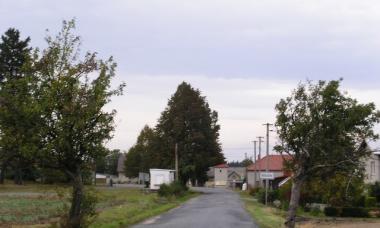 vjezd do obce Bousín